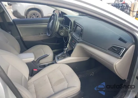 2017 Hyundai Elantra Se z USA, uszkodzony, nr VIN 5NPD84LF4HH014743